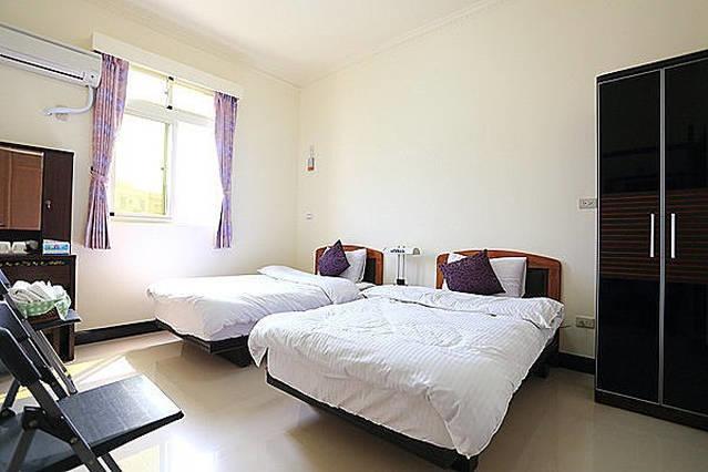 جينهو 成功民宿 Km Bed And Breakfast الغرفة الصورة