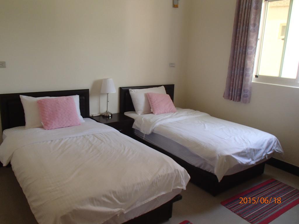 جينهو 成功民宿 Km Bed And Breakfast الغرفة الصورة